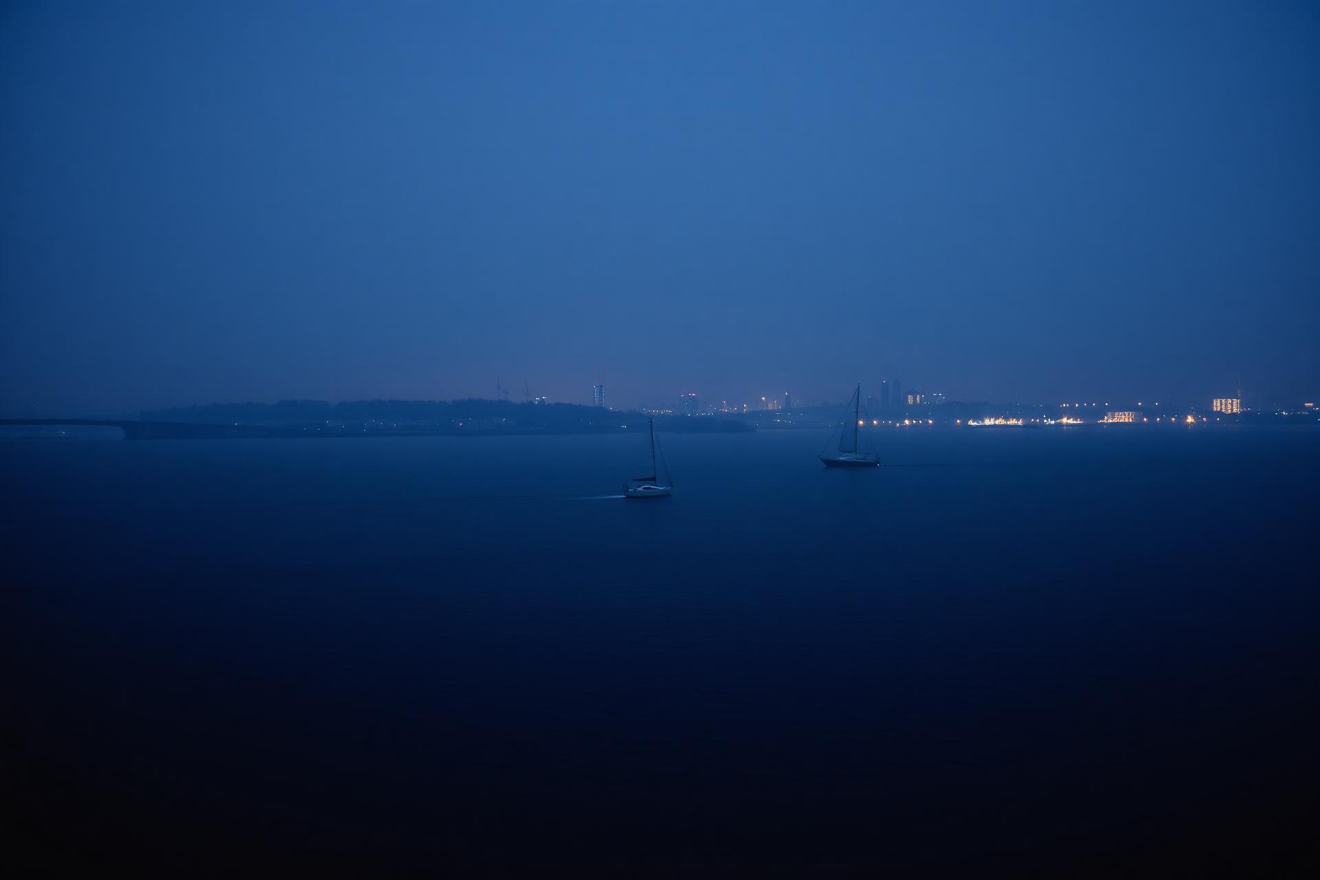 Alster in Hamburg zur blauen Stunde
